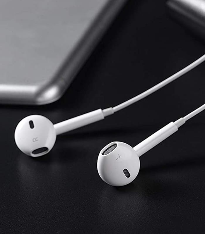 Apple EarPods with Lightning Connector – Image 2